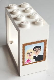 Lego Window 2 x 4 x 3 - Solid Studs with Wedding Picture of Bride and Groom Pattern (Sticker) - Set 7586
