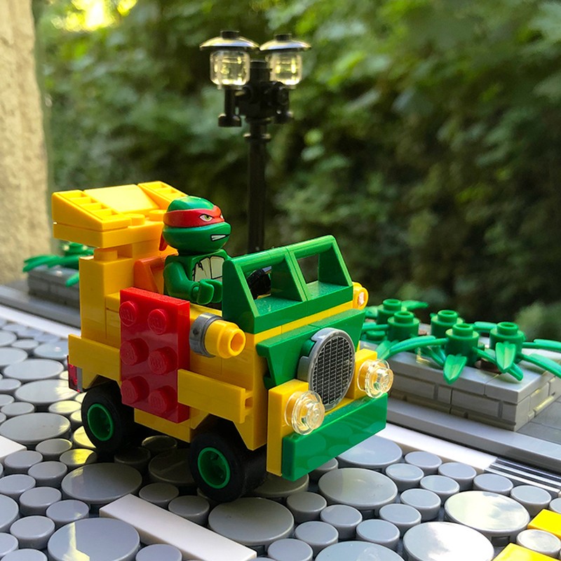 Lego Tiny Ninja Turtles' Van - The TMNT Vehicle