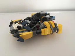 Transformer BumbleSea v2 from set 31090