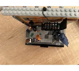 Dynamic duo diorama