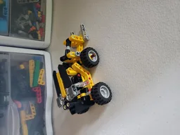 42101 Articulated Loader