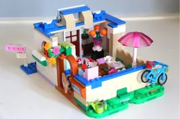 Flower cafe