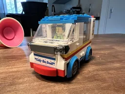 60253 Happy Van