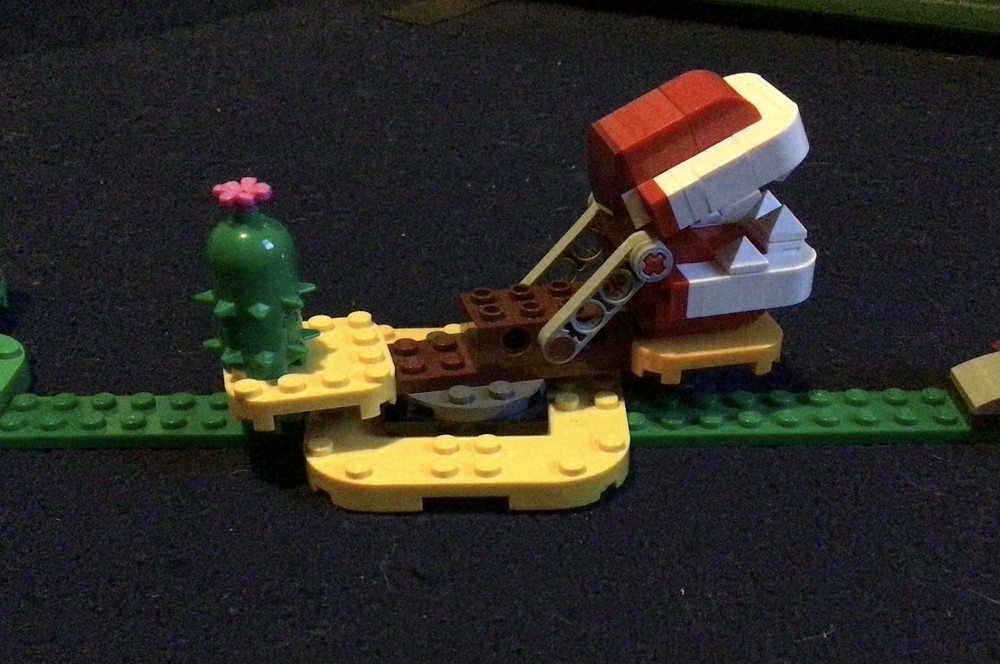 Lego Piranha plant desert rampage