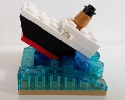 Sinking Titanic