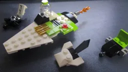 Spacecraft Carrier + Nano Airplanes