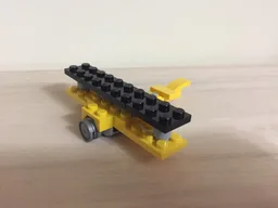 Bi-plane with stand