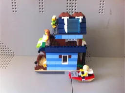 31063 Houseboat