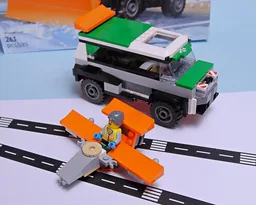 60490 Turbo Van & Tiny Airplane