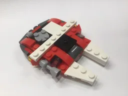 31013 - Millenium Falcon