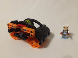 Binoculars (42120)