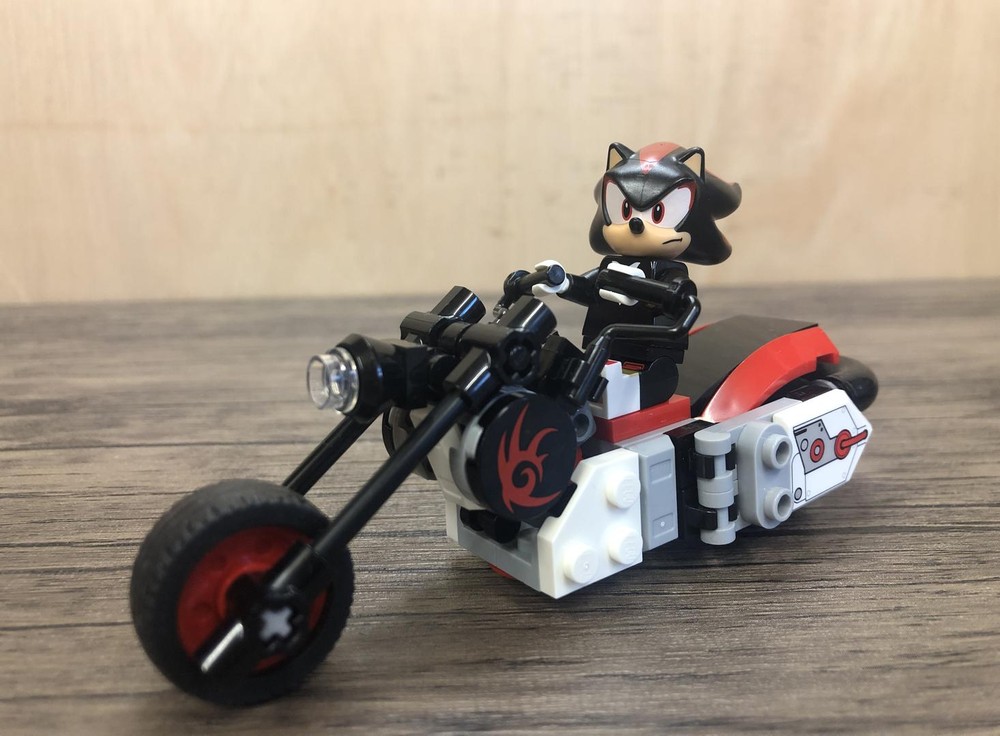 Lego Shadow’s Dark Rider motorcycle (Lego Sonic the Hedgehog moc)