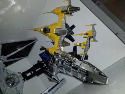 UCS Royal Starship