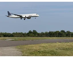 Embraer E195-E2 - Porter Livery