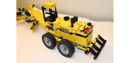 Grader CAT 24M