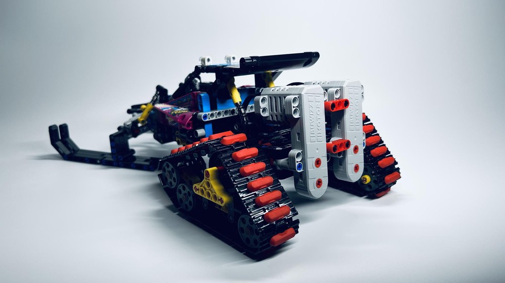 Lego BuWizz-powered Snow Buggy 42124