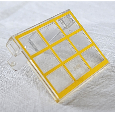 Lego Garage Door Solid (without Counterweights) - Old with Hinge Pins with Yellow Frame print