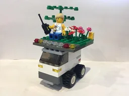 'Bring Back The Bees' Bus