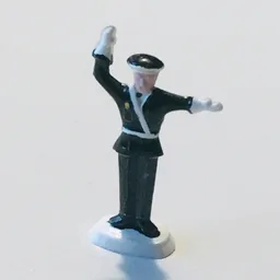 HO Scale Accessory Policeman One Hand Up / [No Color/Any Color]