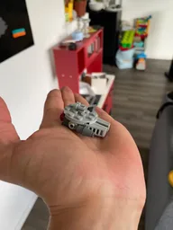 Micro UCS Millennium Falcon 75192 Alt