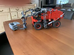 42082 Model C - Garbage Truck