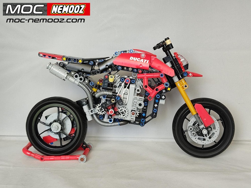 Lego DUCATI Hypermotard