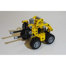 8270 Mini Forklift