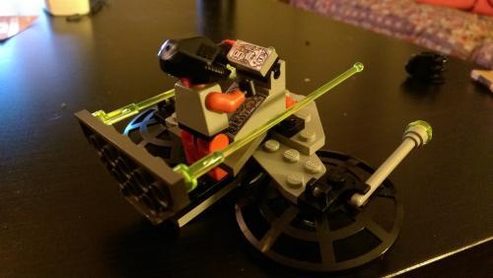 Lego 6800/2543 Mashup MOC #5 "Wide Wing Solo"