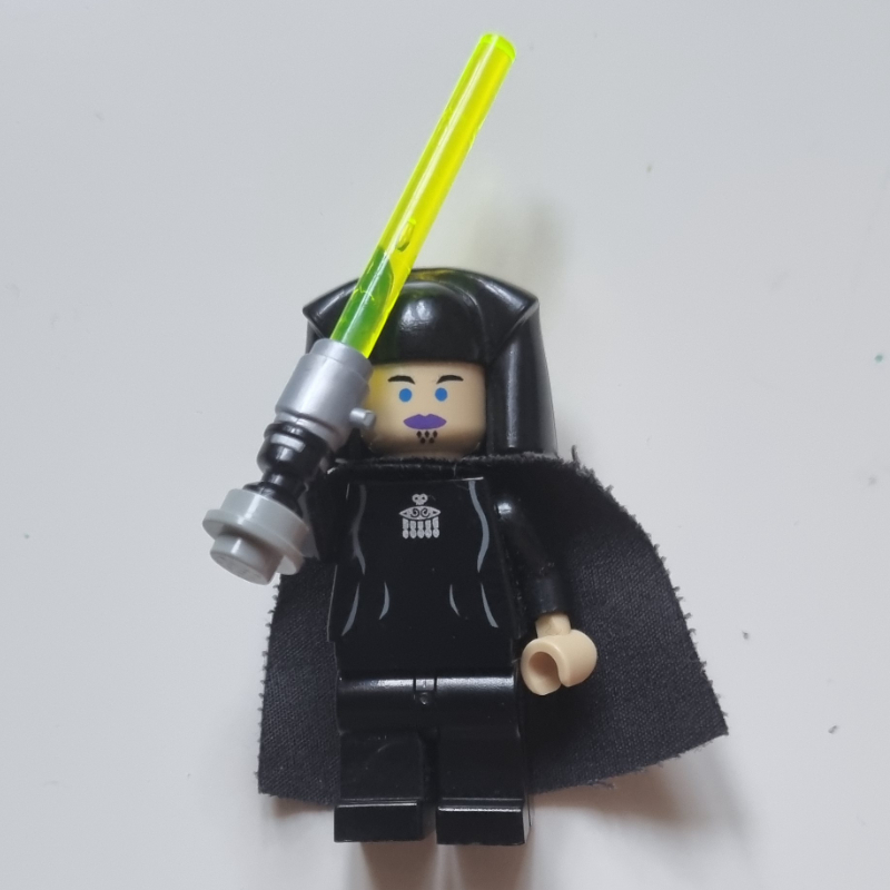 Lego Luminara Unduli, Light-Up Lightsaber