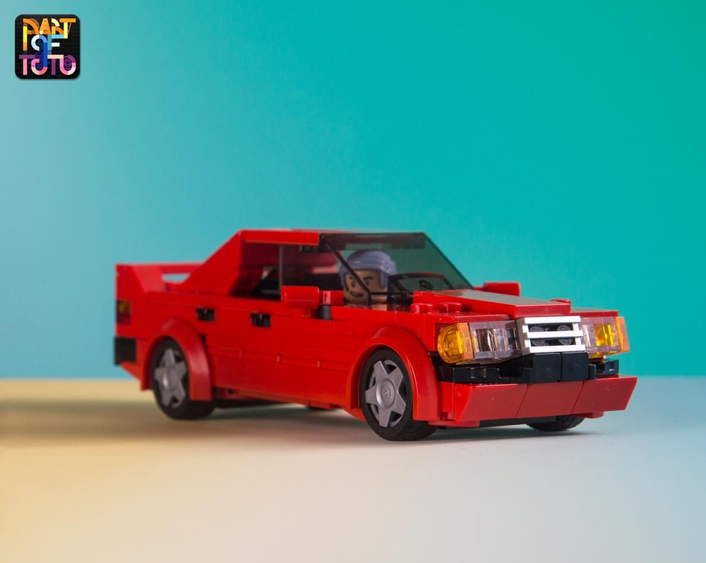 Lego 1992 Mercedes-Benz W124 500 E from "Taxi"