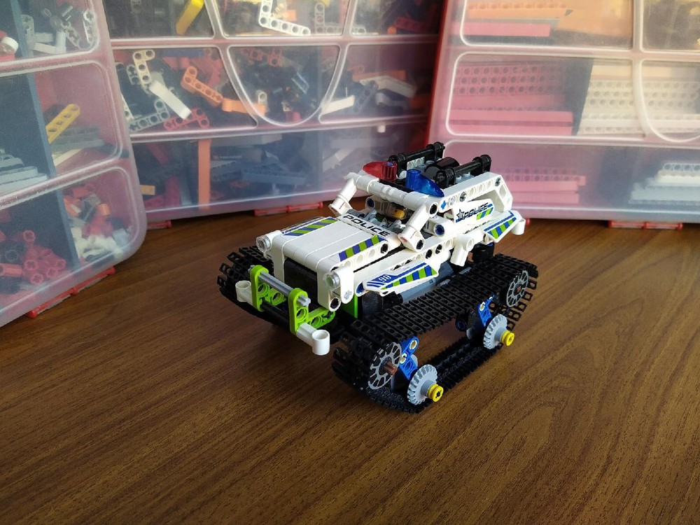 Lego 42047 Police Ripsaw (IR)