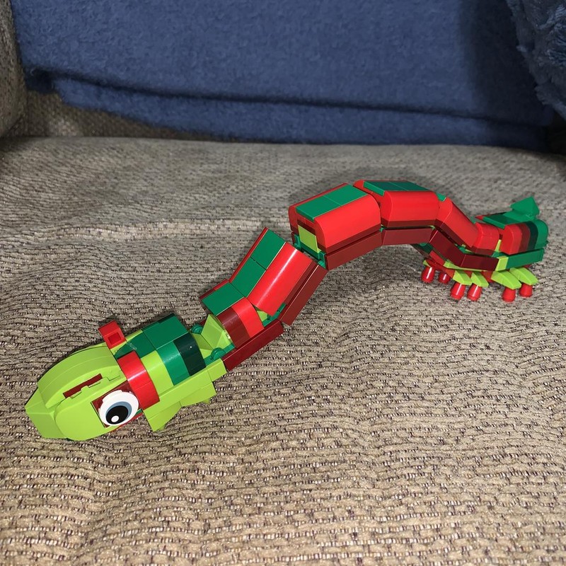 Lego Leonard the Inchworm