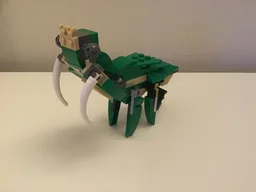 Praying Mantis 31058