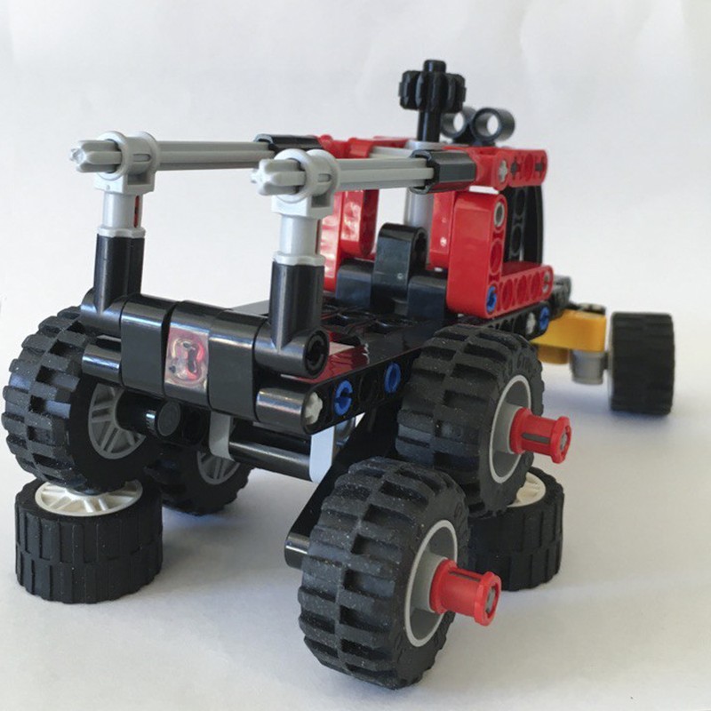 Lego Six wheeler truck with rear independent suspension and HOG steering