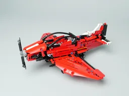 Propeller plane - with realistic controls