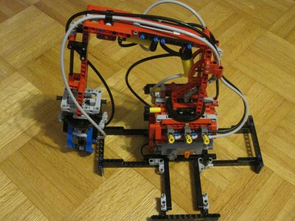 Lego Pneumatic Arm