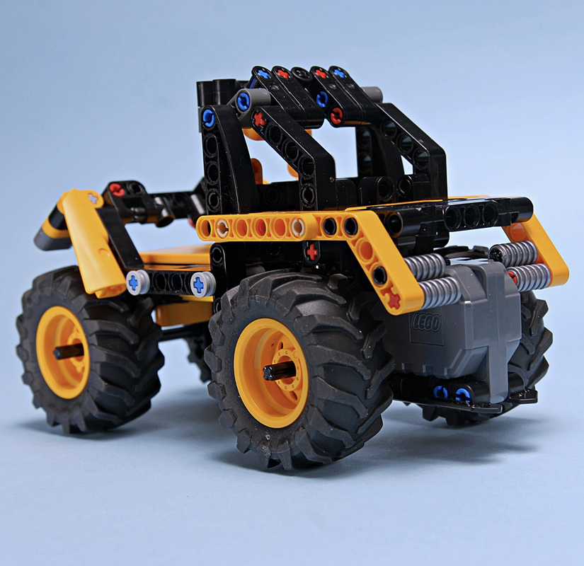 Lego 42199 FWD fun car