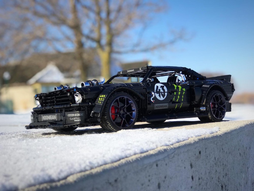 Lego Ford Mustang Hoonicorn V2