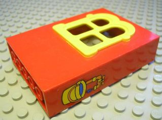 Lego Fabuland Building Wall 2 x 6 x 7 with Squared Yellow Window with Faucet and Bucket Pattern (Sticker) - Set 3660