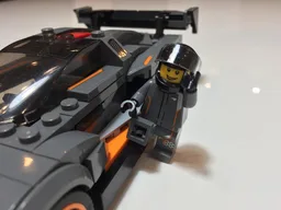 McLaren Senna