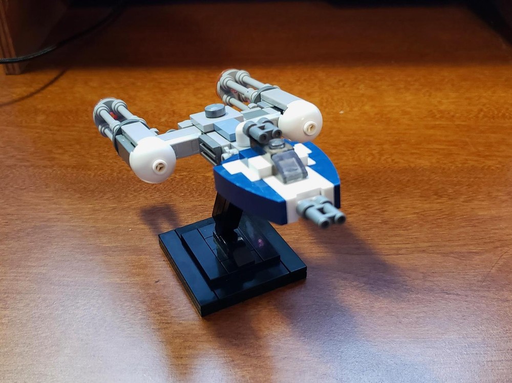 Lego 1:110 Scale Y-Wing