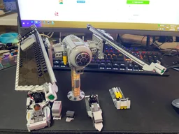Tie striker with side builds