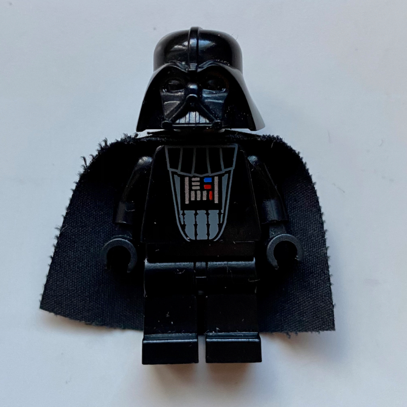 Lego Darth Vader, Light Bluish Gray Skin, No Scars on Right Cheek (3626b Head)