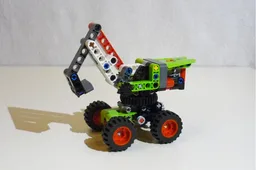 42102 Excavator