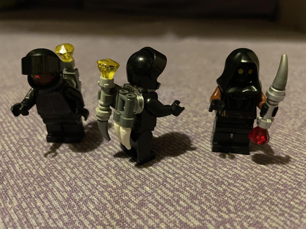 Lego Crew of The Deceiver