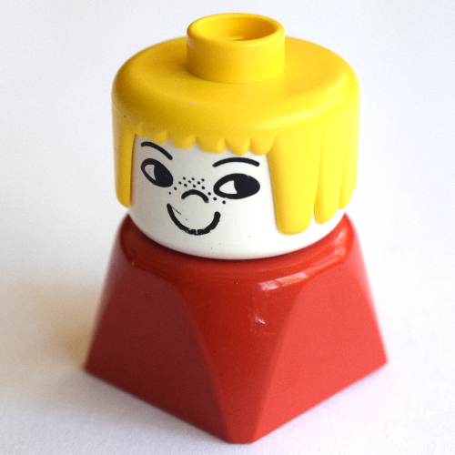 Lego Duplo 2 x 2 x 2 Figure Brick Early, Straight Hair Yellow, Nose Freckles Print / Red