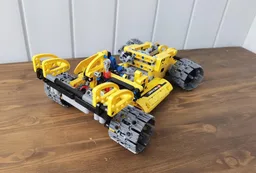 42006: Car with Custom Differential