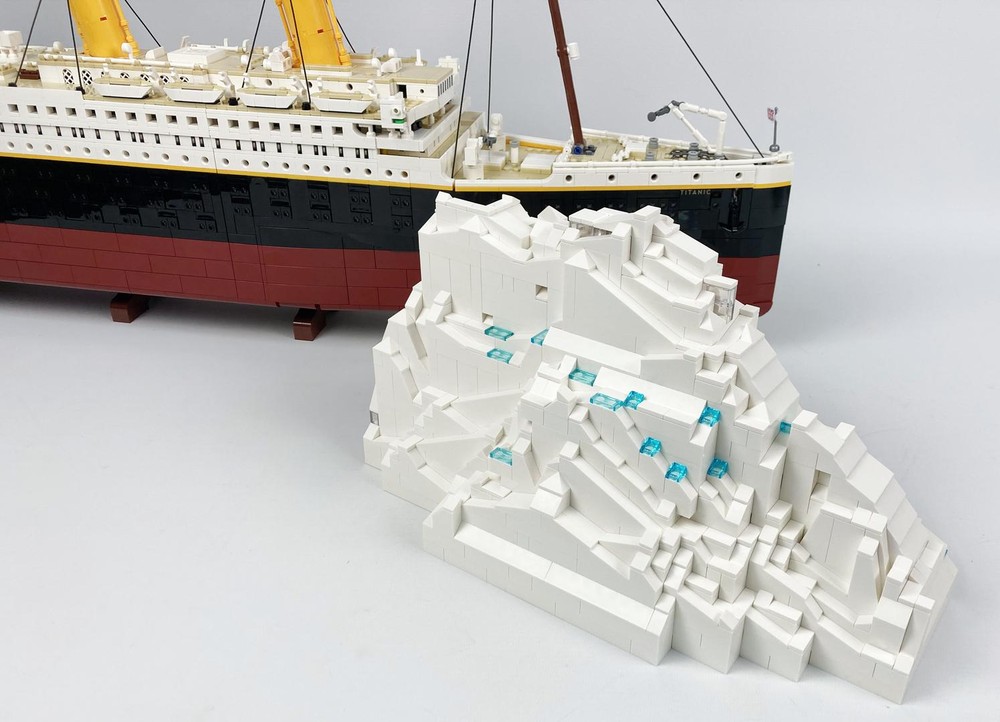 Lego Iceberg