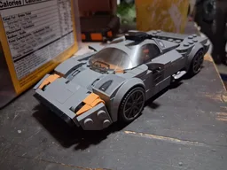 76915 Spyker C8