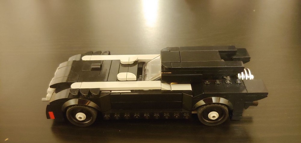 Lego 76912 Batmobile stable